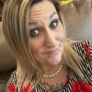 Meet your Posher, Tiffany